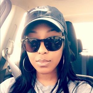 Meet your Posher, Ondraya